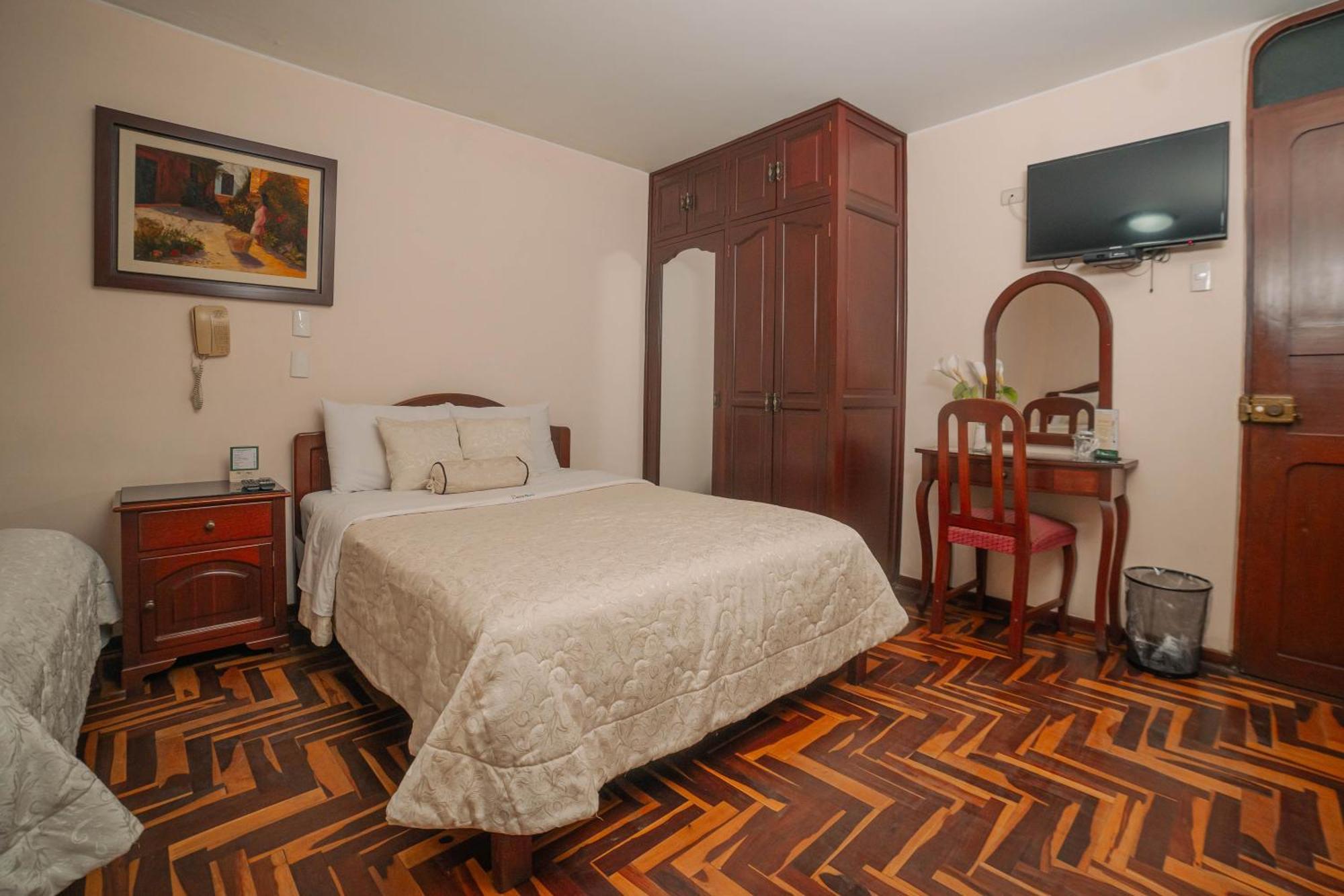 Hotel Torre Norte Trujillo Eksteriør bilde