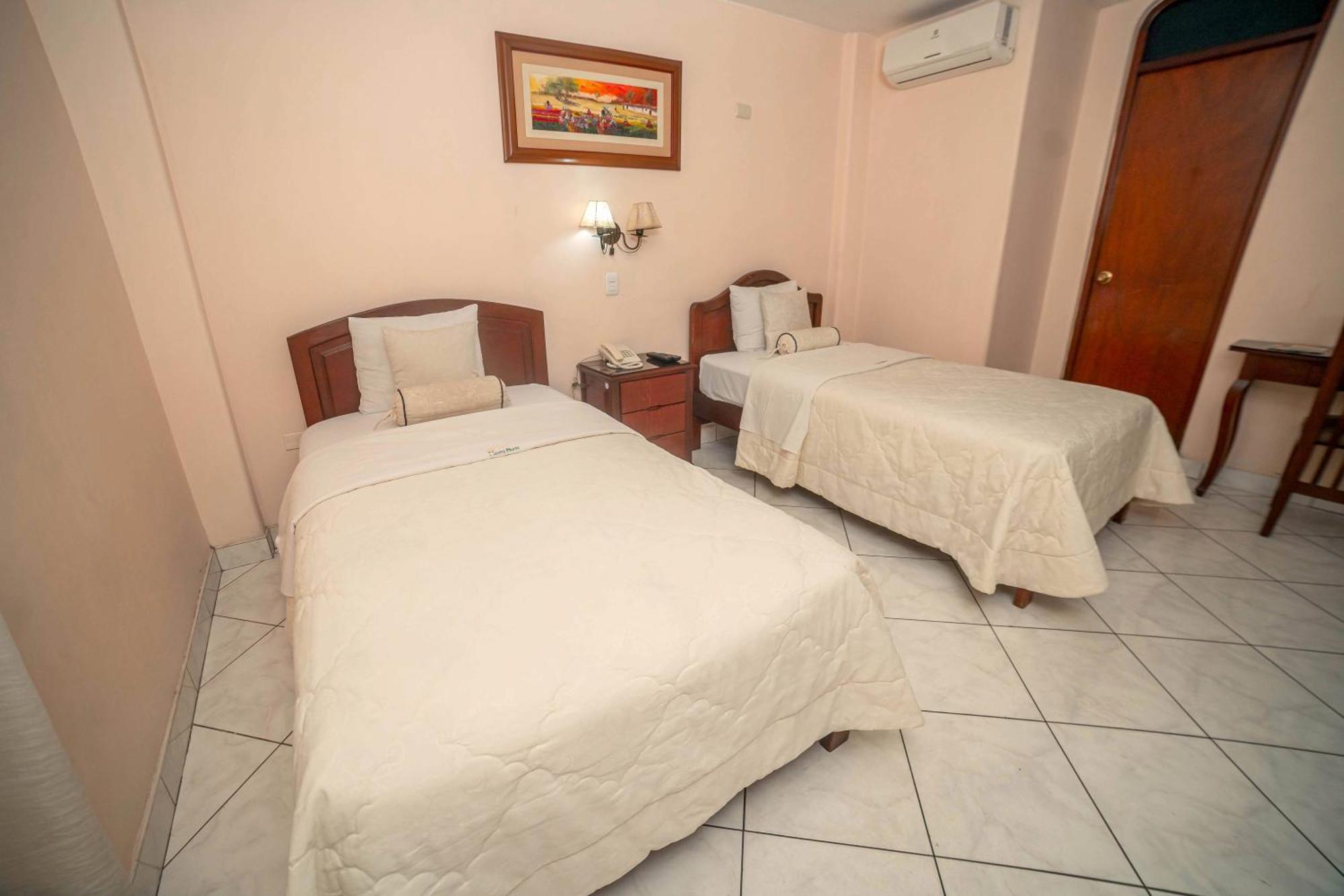 Hotel Torre Norte Trujillo Eksteriør bilde