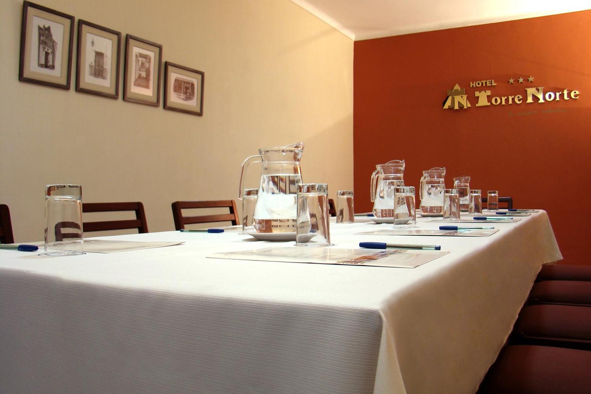 Hotel Torre Norte Trujillo Eksteriør bilde