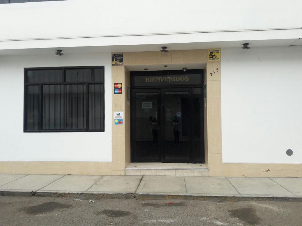 Hotel Torre Norte Trujillo Eksteriør bilde